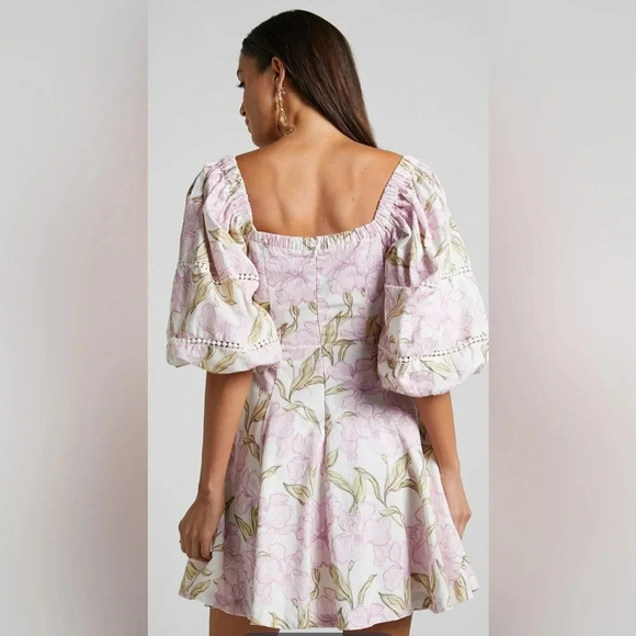 AMALIE THE LABEL - ADORA GATHERED CROSS FRONT FIT AND FLARE MINI DRESS - Picture 3 of 6